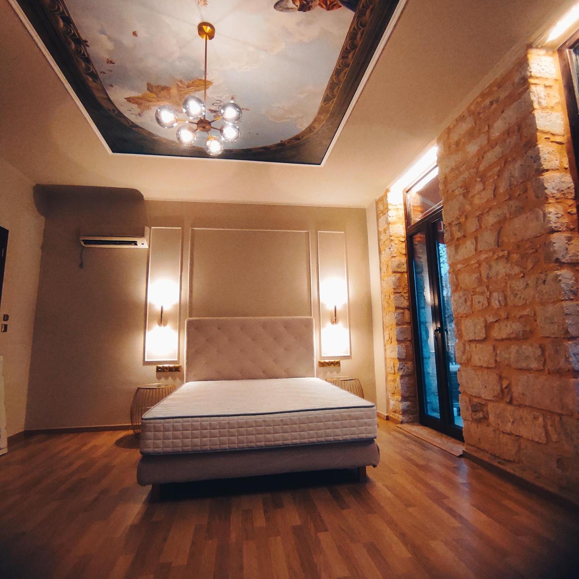 L Suites The Writer'S House Gythio Bagian luar foto