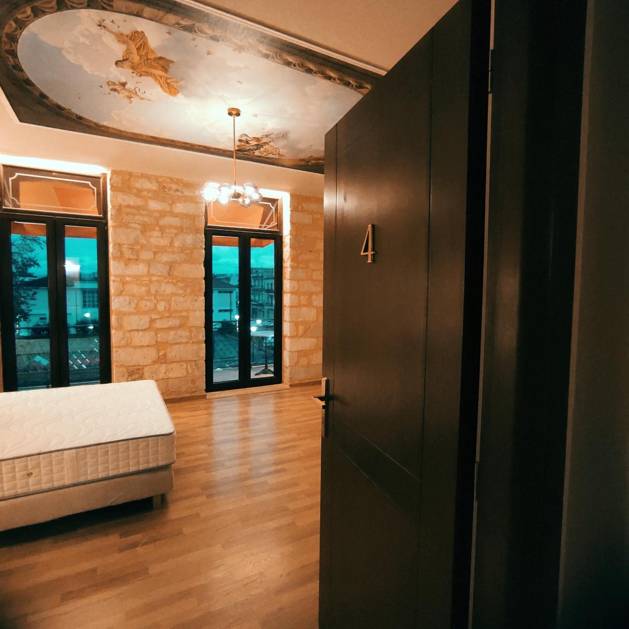 L Suites The Writer'S House Gythio Bagian luar foto